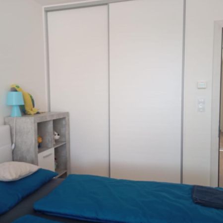 Moderni Pokoj S Parkovanim Zdarma Brno Exteriér fotografie